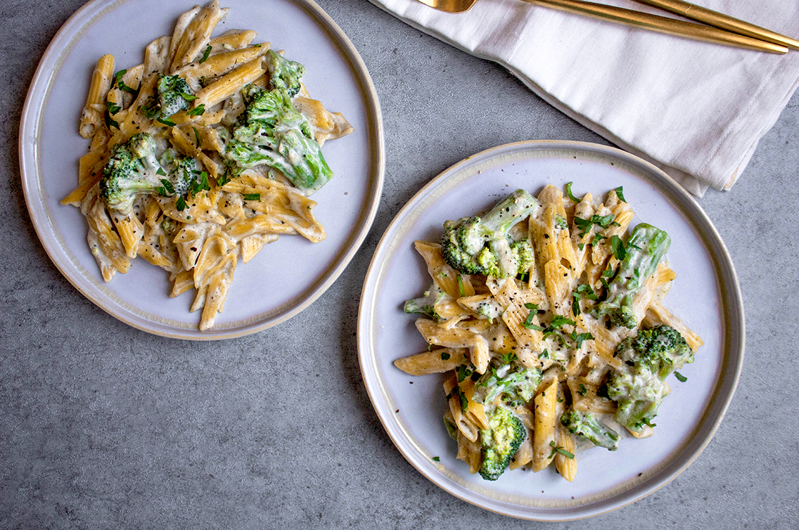 creamy vegan alfredo pasta with broccoli