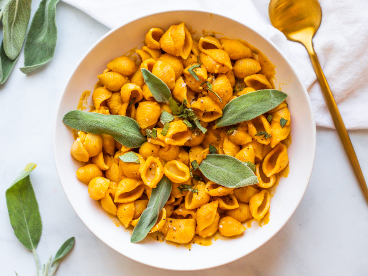 Creamy Chickpea Pasta with Pumpkin Sauce - Cook With Candy